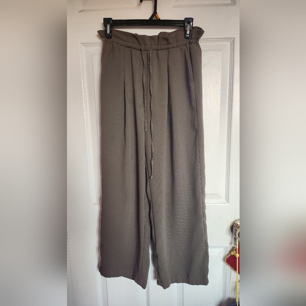 Elodie Dark Green Flowy Summer Pants